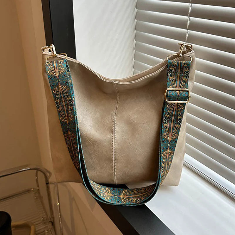 Retro-Umhängetasche mit geometrischem Riemen | Große Crossbody-Tasche aus Kunstleder für Damen