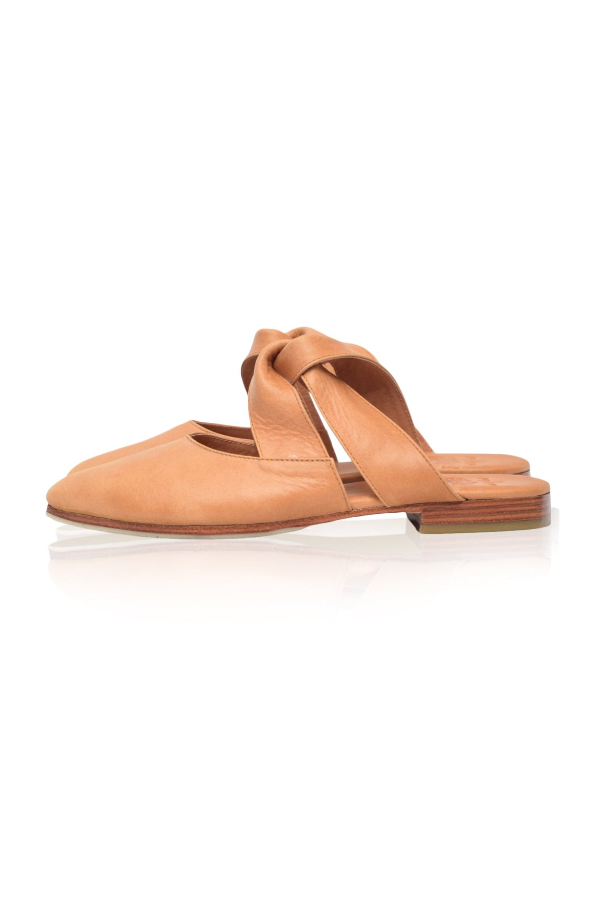 Taj Mahal Leder-Mules mit spitzer Kappe